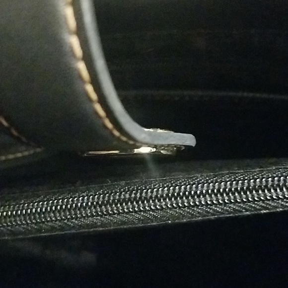 Aigner straw and faux leather bag. - Picture 4 of 5